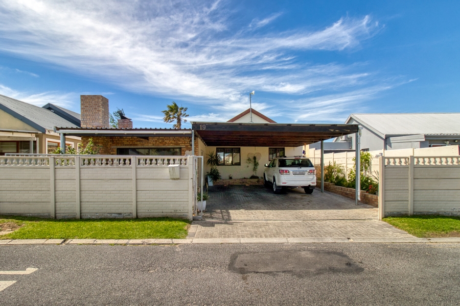 3 Bedroom Property for Sale in Pine Acres Western Cape